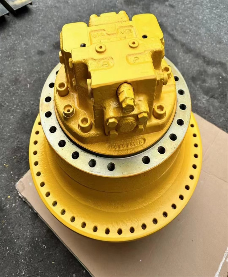 #Komatsu D39 travel motor assy